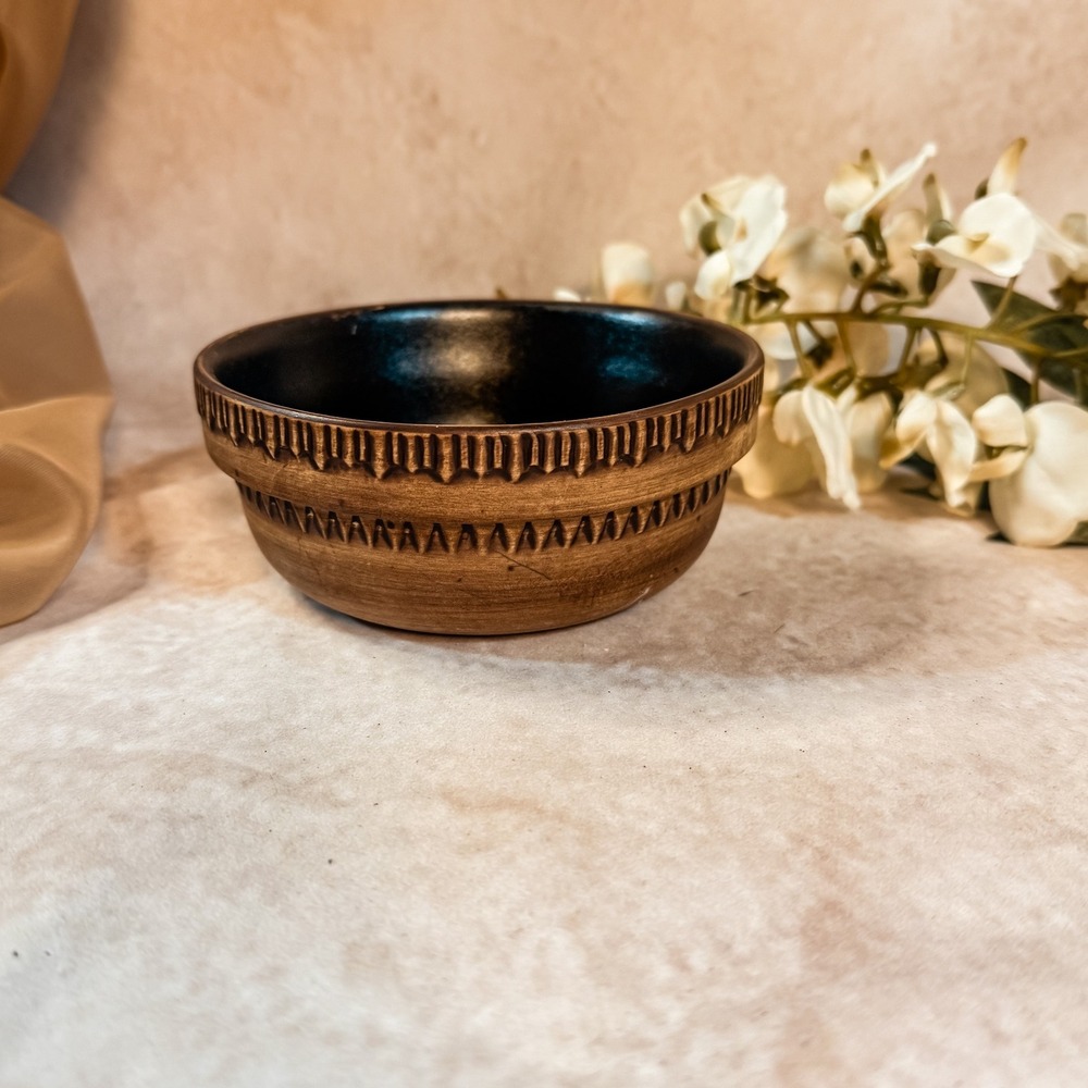 Brown‎ Stoneware Tender Heart Dish